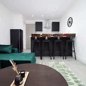 new-bloc-exclusive-apartments-by-prime-stays-shops-and.cardiffhotelswales.com/